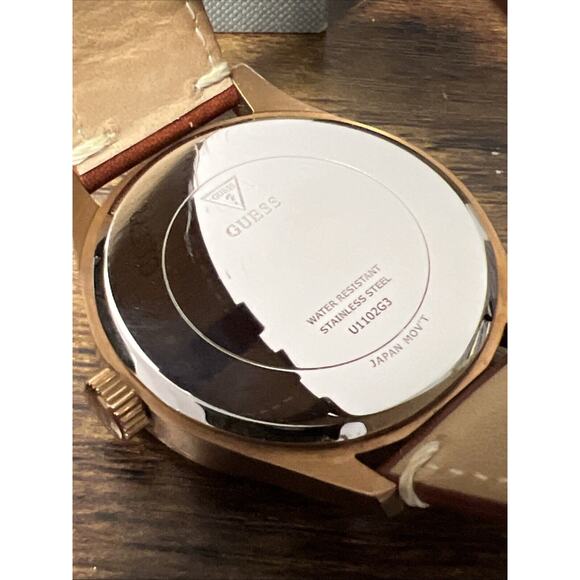 Guess Dakota U1102G3 Men's Rose Gold Stainless Steel Dial Quartz Analog Watch - Picture 4 of 6